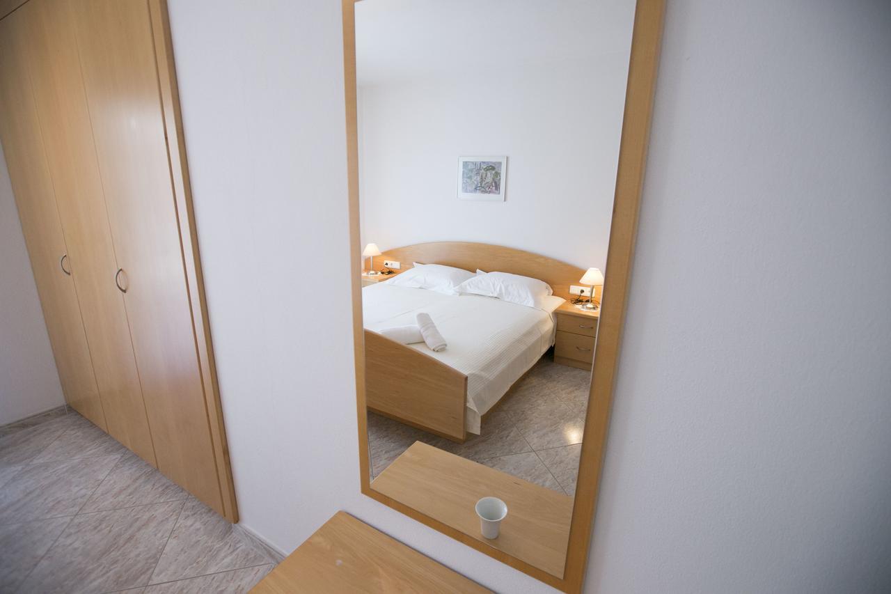 Susanna Apartments ケラモティ エクステリア 写真